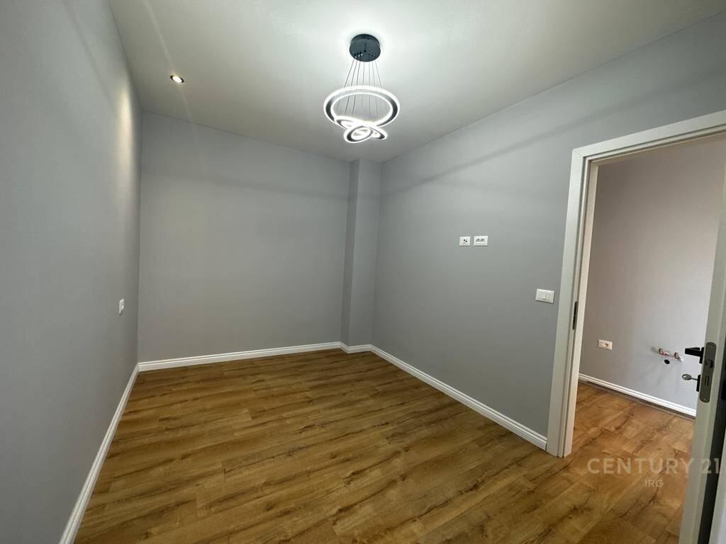 Shitet Apartament 1+1 – 5 Maji, Tiranë!