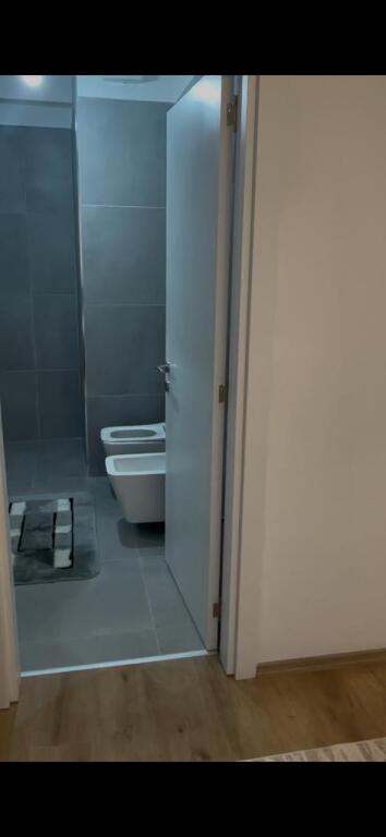 For rent 2+1+2 AT UNIVERS CITY 450 thousand lek