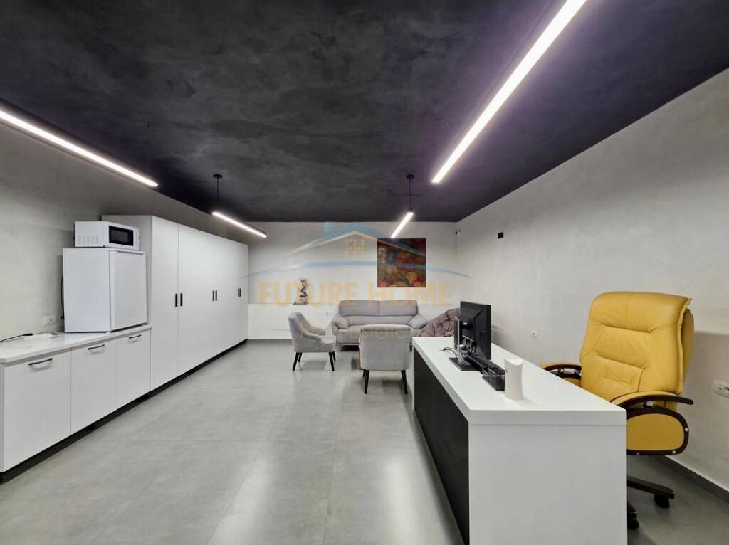 Rent, Commercial Space near Former Exhibition!