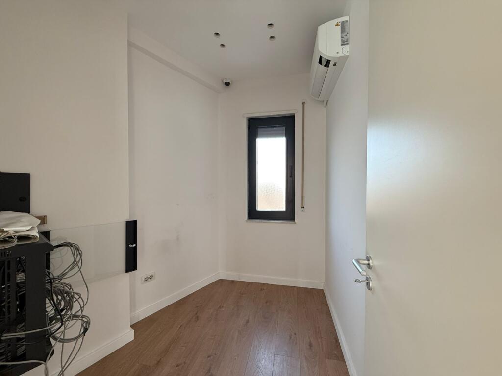 Apartment For Rent For Office, Mozart Building