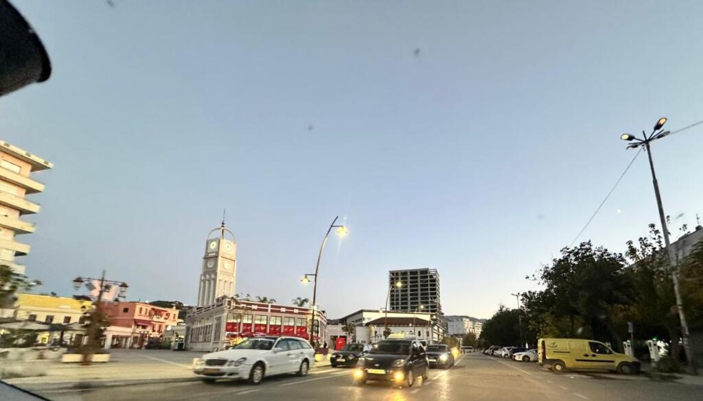 Ambient biznesi /Vlore