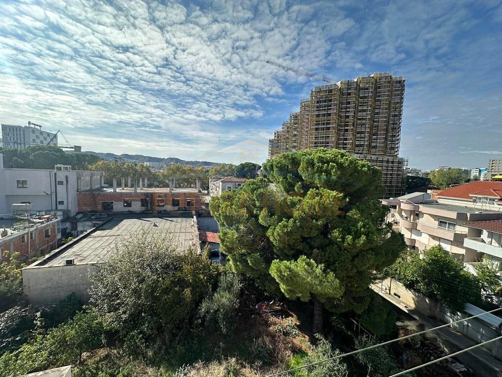 Qera, Apartament 1+1, Laprake