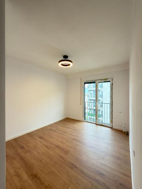 Shitet Apartament 2+1+parkim në Astir (kompleks i ri)