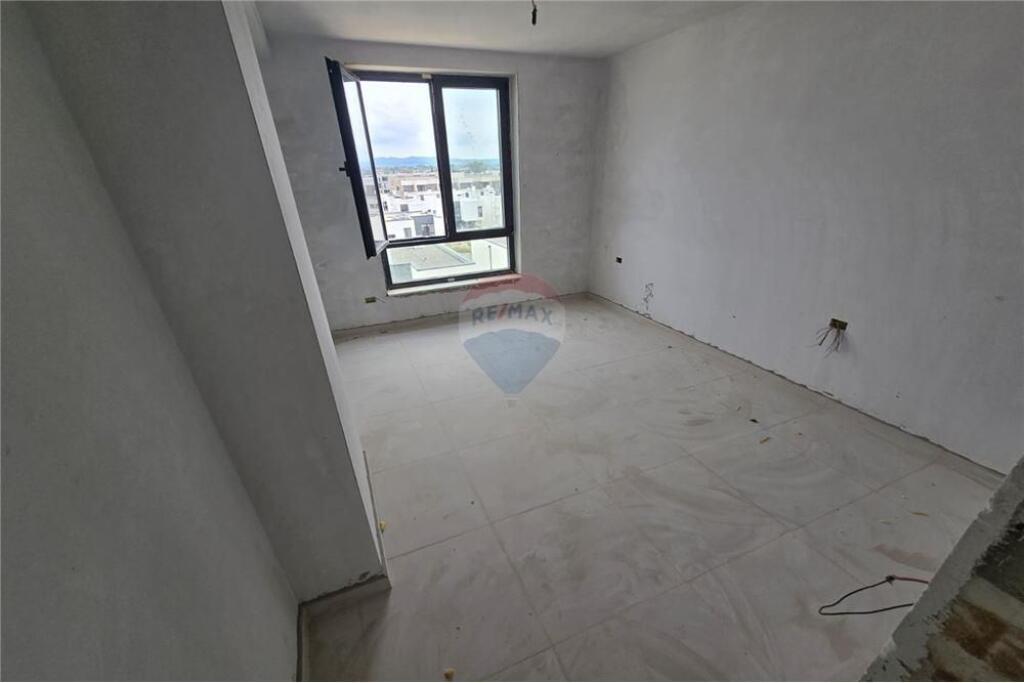 Apartament 1+1 per shitje te Porto Lalezi! !