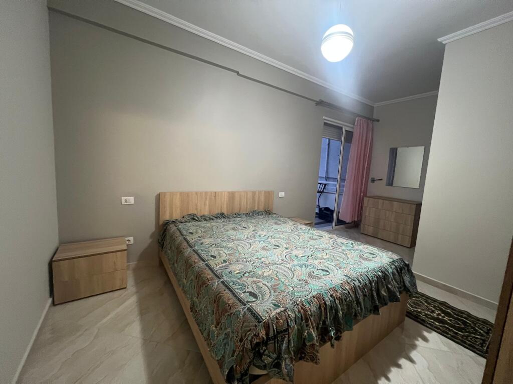 JEPET ME QERA APARTAMENT 2+1+2 FRESKU