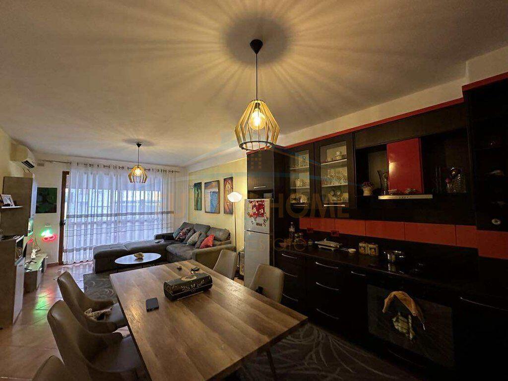 Apartment 2+1 for sale, Misto Mame