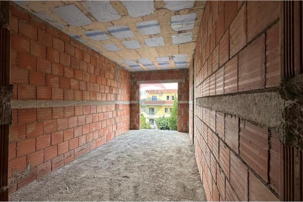 APPARTAMENTO 1+1 IN VENDITA PRESSO IL CAMPO DI AVIAZIONE 1