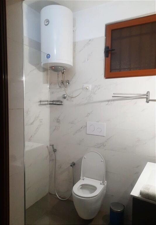 Qera 2+1 prane Nentekatsheve.