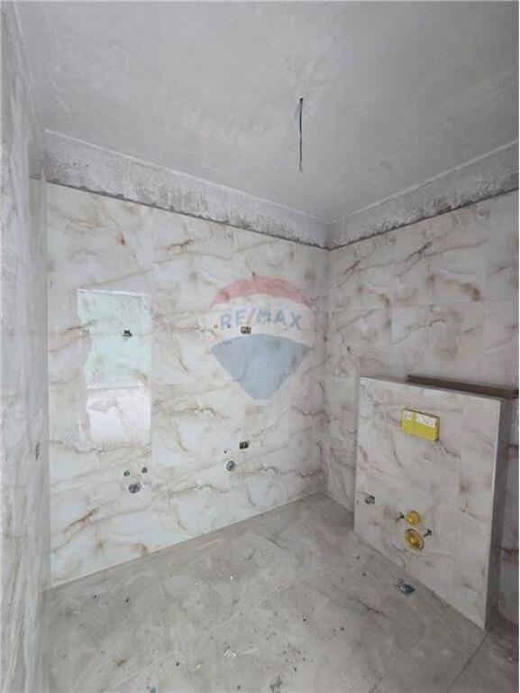 Apartament 1+1 per shitje te Porto Lalezi! !