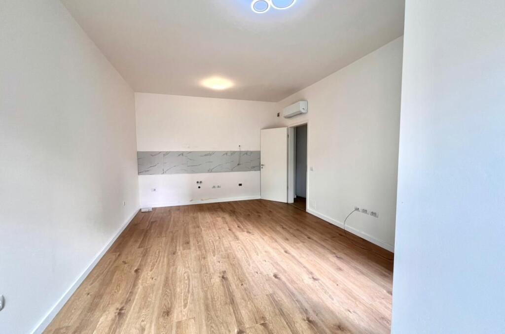 For Rent (Residential &amp; Office): 2+1+2wc &amp;Balcony📍New Boulevard - Complex Marga 2 (Filip Jano St.) 100% New | 60,000Leke/Month