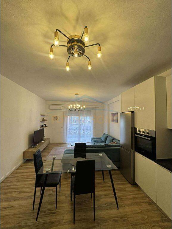 Qera, Apartament 2+1, Tirana Golden Park