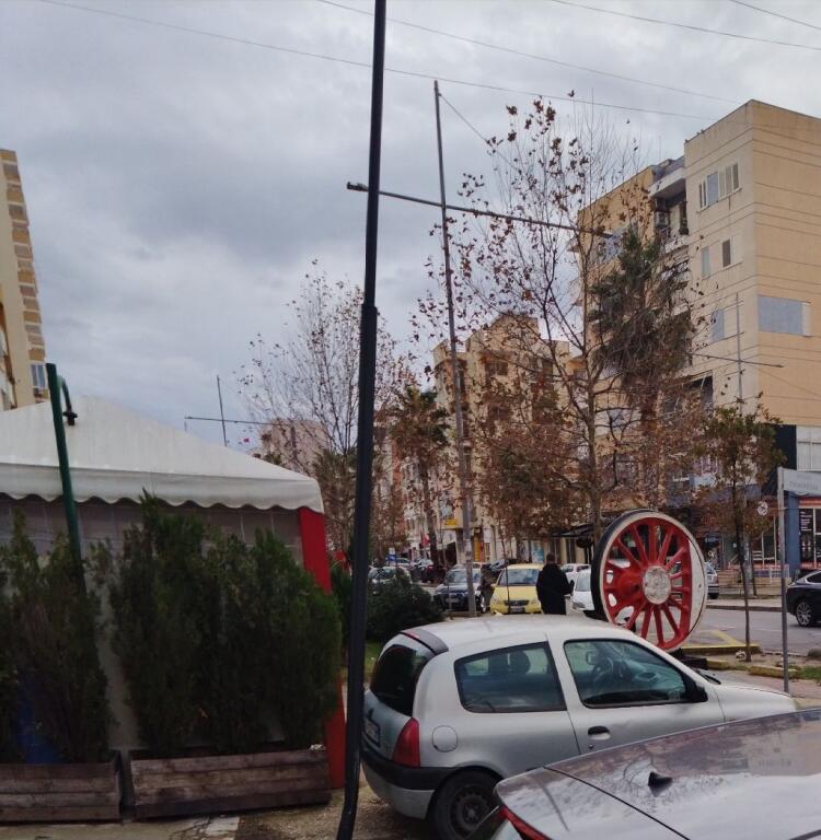 Ambjent per biznes te RROTA KUQE