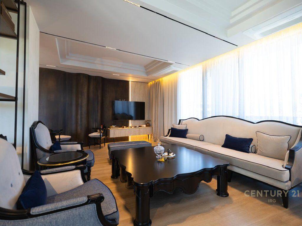 Lake View – Intero piano in vendita con vista panoramica sul Lago di Tirana