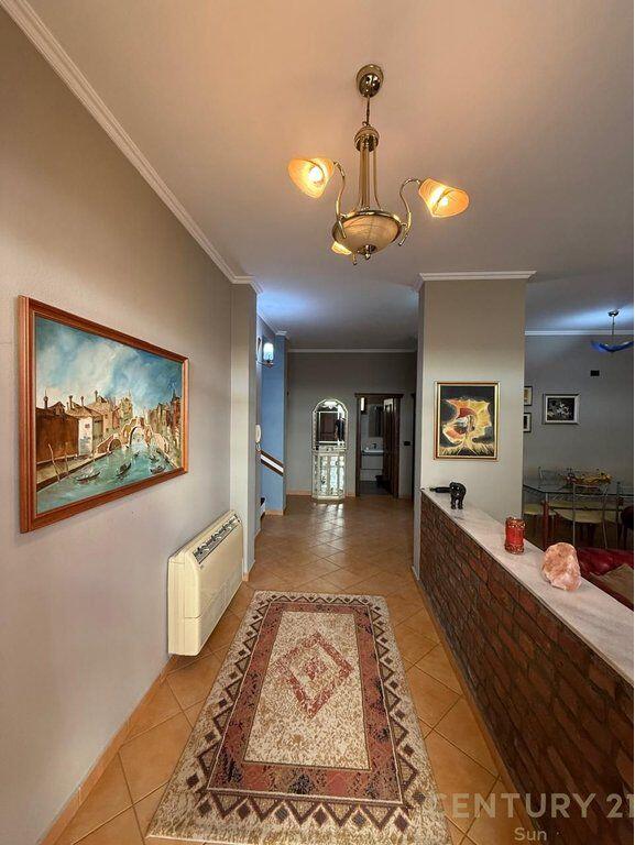 Villa su 2 piani in vendita a Don Bosko