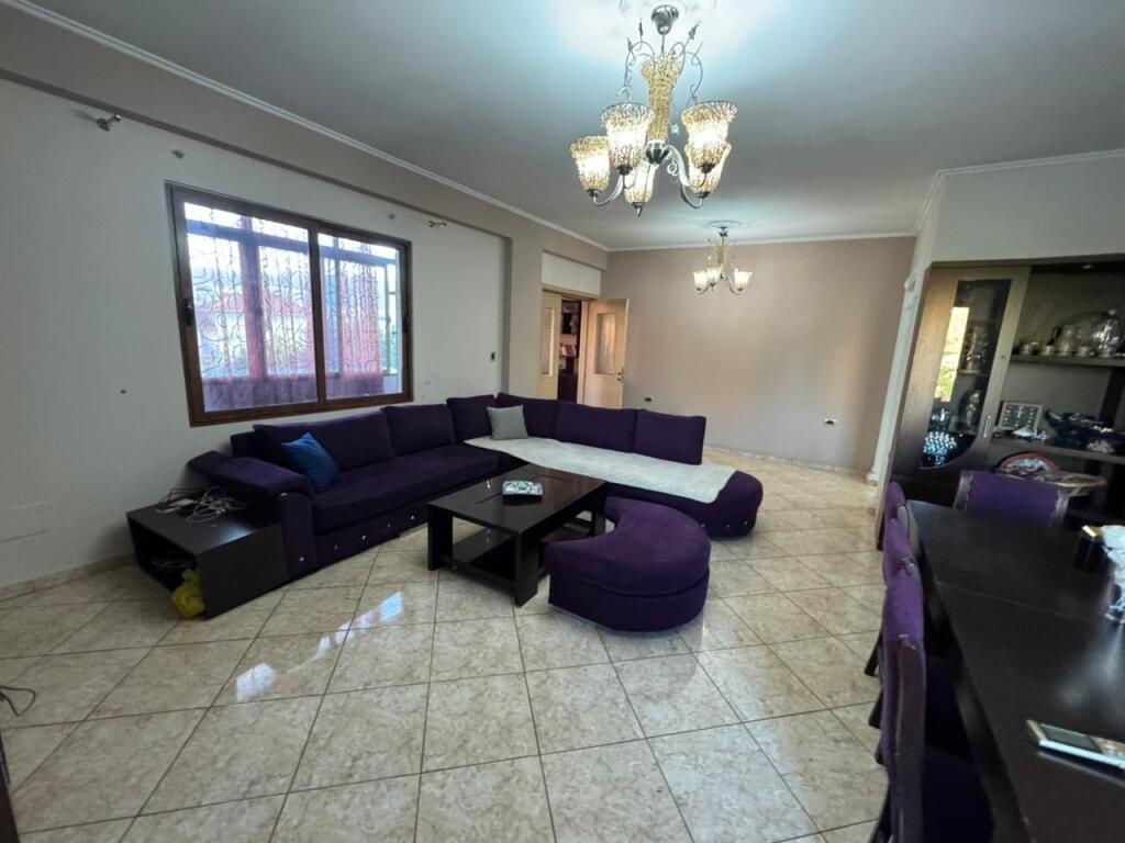 Appartamento 3+1+2 in Vendita  📍 Zona: Astir, vicino al Palazzo con Frecce