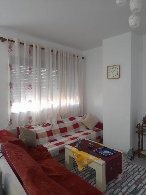 Apartament me qera1+1 tek Fresku