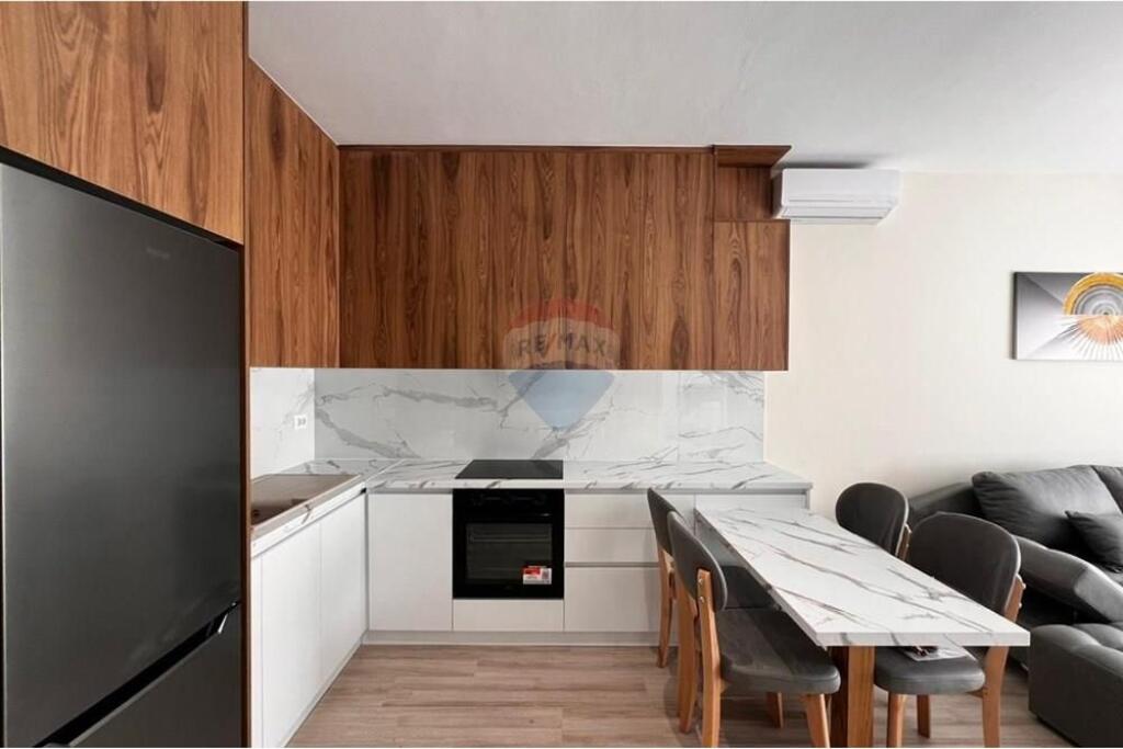 Apartament 2+1 me qira te Zogu i Zi  !