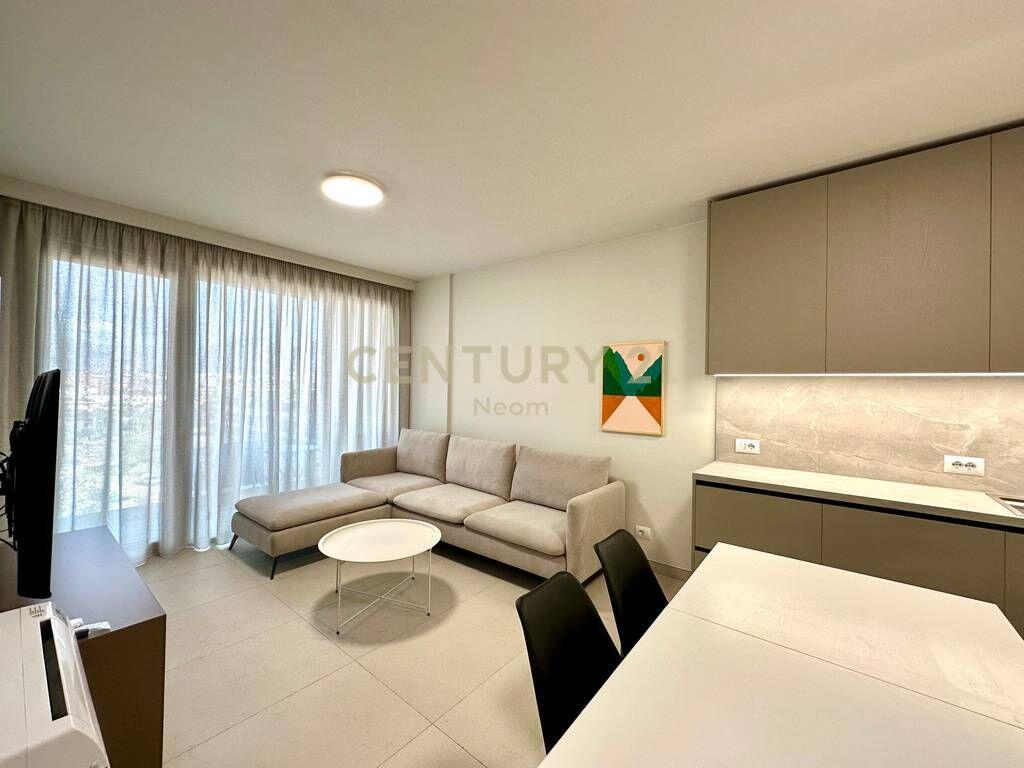 QIRA, APARTAMENT MODERN 1+1 ME POST PARKIMI‼️ 650 € /Muaj