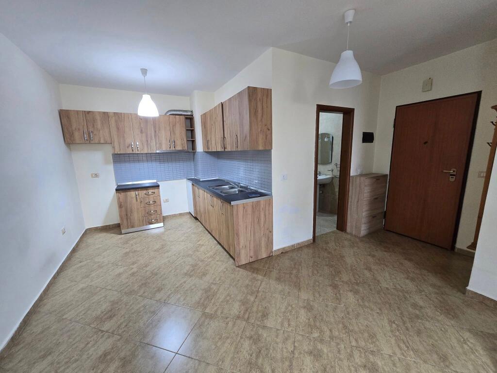 JEPET ME QIRA : Apartament 2+1+ 2/BLV "ZHAN DARK