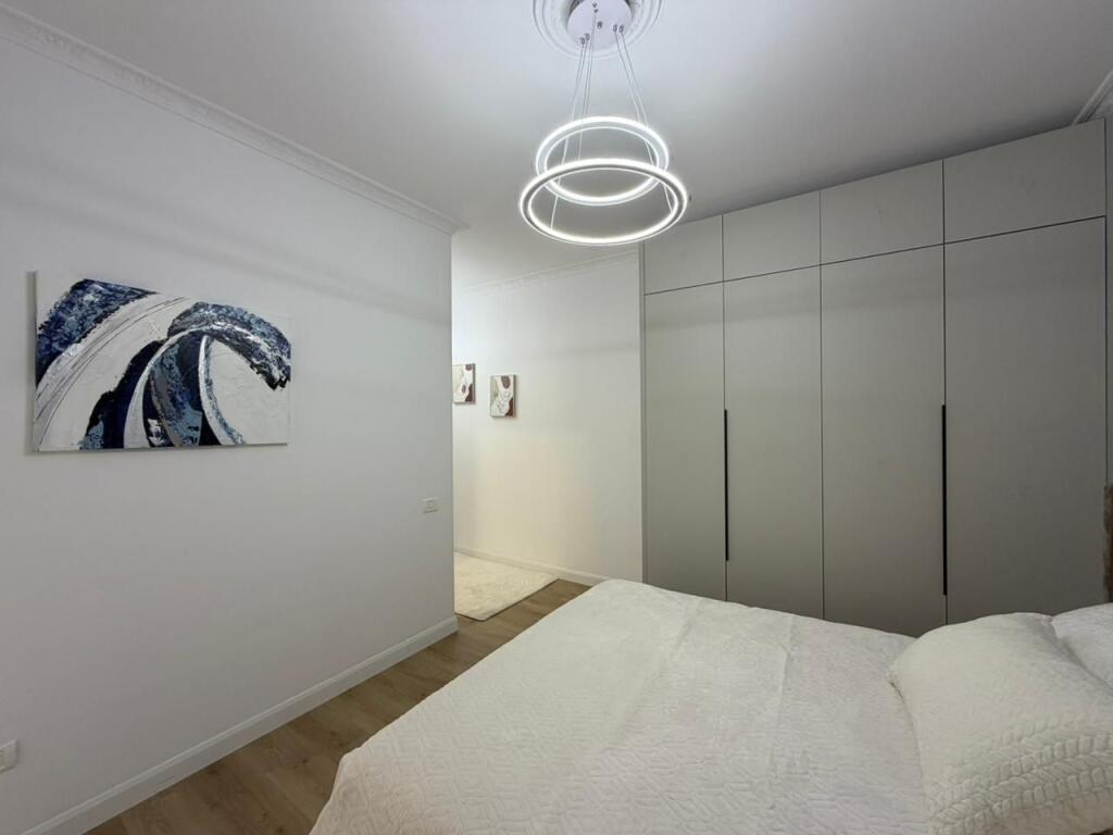 Apartament 2+1 per shitje prane Eja Studio ne Astir.