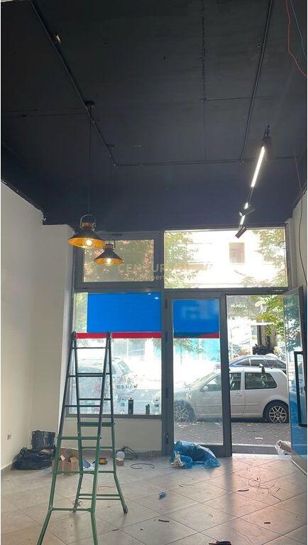 Ambient Biznesi per shitje tek Tower Bridge Residence ! 140,000 €