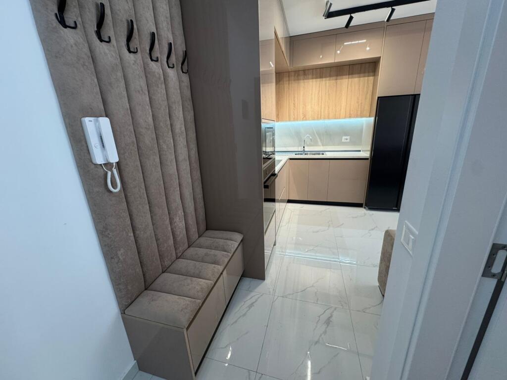 Appartamento 1+1, Blv Astirit!