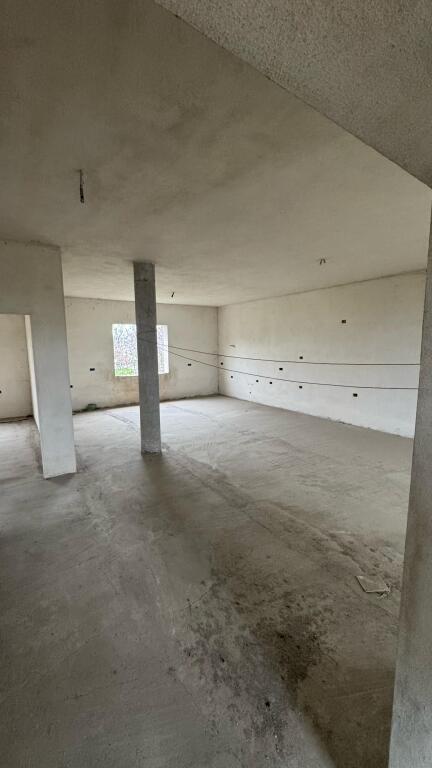 Casa privata in vendita a Kamëz – Costruzione di qualità, documentazione regolare!