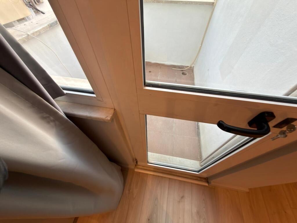 🏙️ Qira 3 Apartamente 📍 Qendër Tiranë, afër Pazarit të Ri