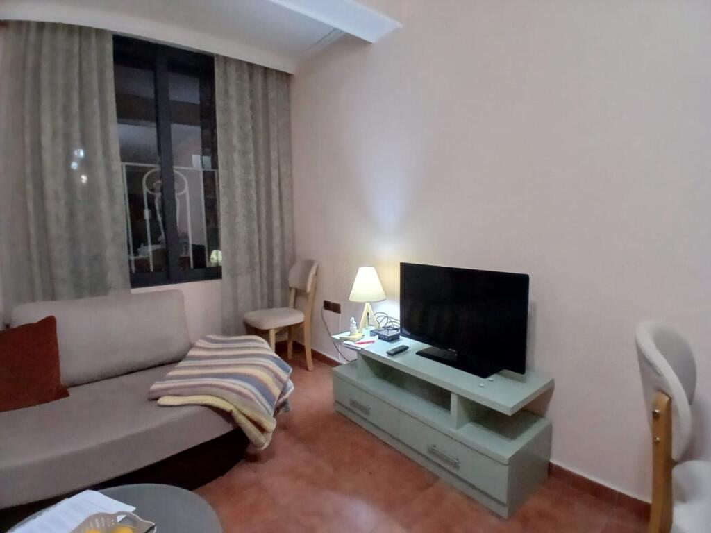 Jepet Me Qera Apartament 1+1+1 Ballkon