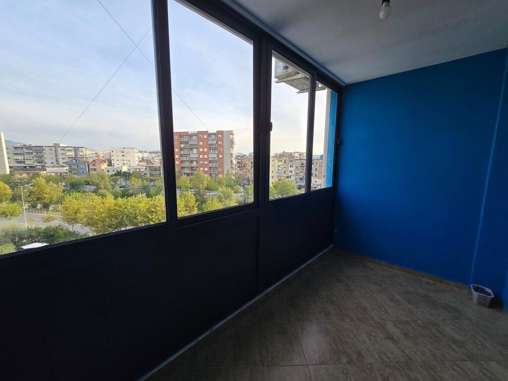 JEPET ME QIRA : Apartament 2+1+ 2/BLV "ZHAN DARK