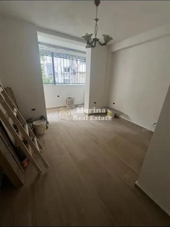 Business Premises for Rent, “Blloku” 600 Euro/Month