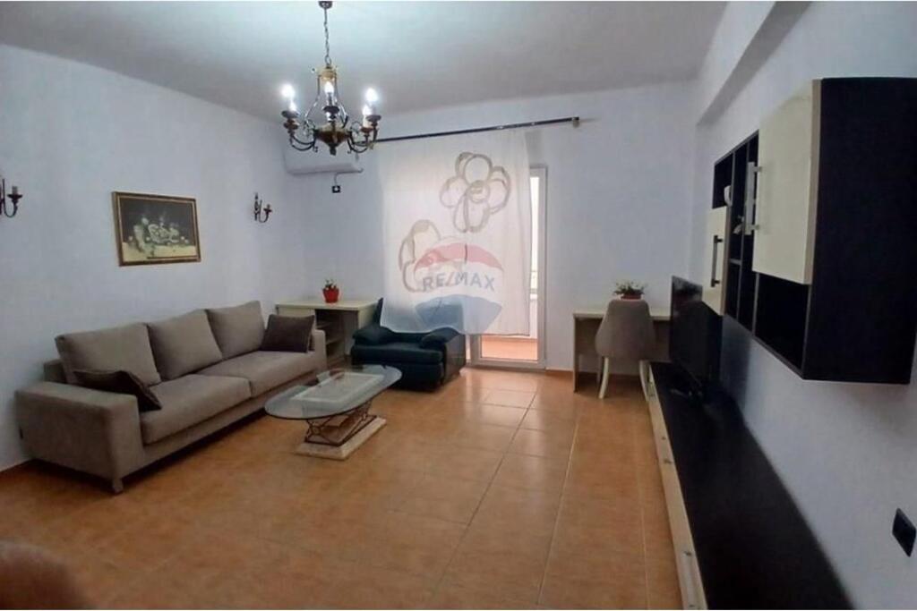 JEPET APARTAMENT 1+1 ME QIRA TEK RRUGA KARL GEGA!