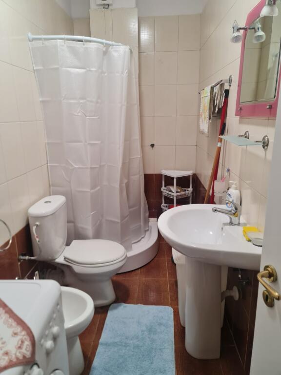 🏢In the Kristal Center area, near Bar Che Guevara, a furnished 2+1 apartment is for rent 500Euro