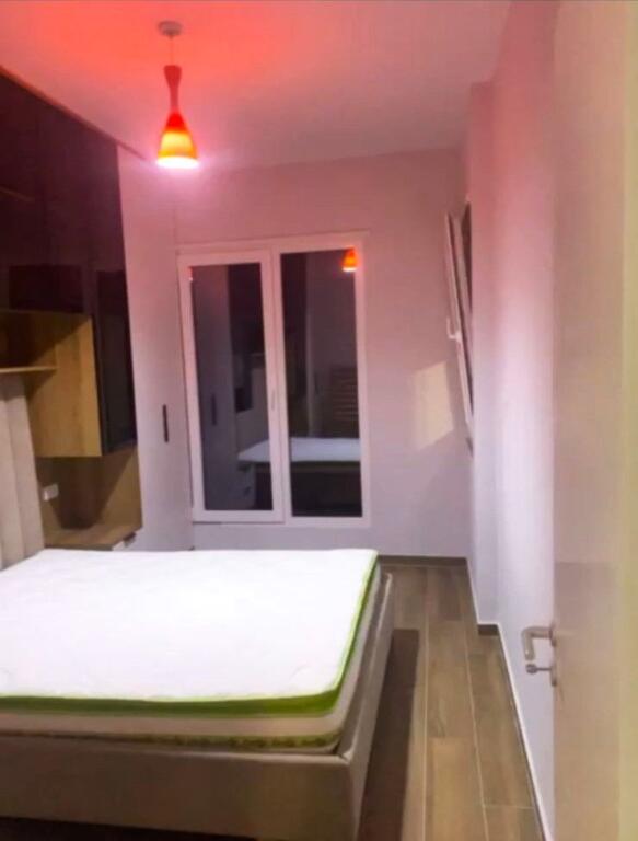 🏢A few minutes away from Kuqe School, Faik Ternova Street, a 1+1 apartment, newly furnished, is for rent. 800 Euro