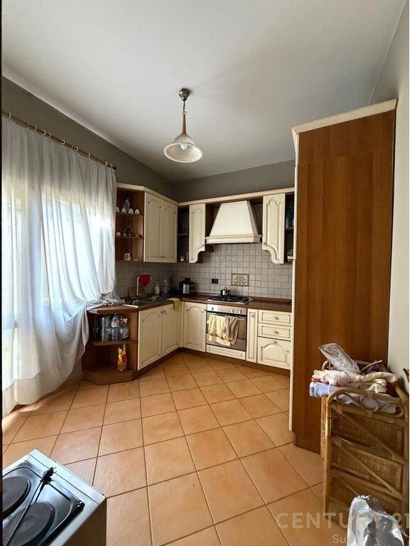 Villa su 2 piani in vendita a Don Bosko