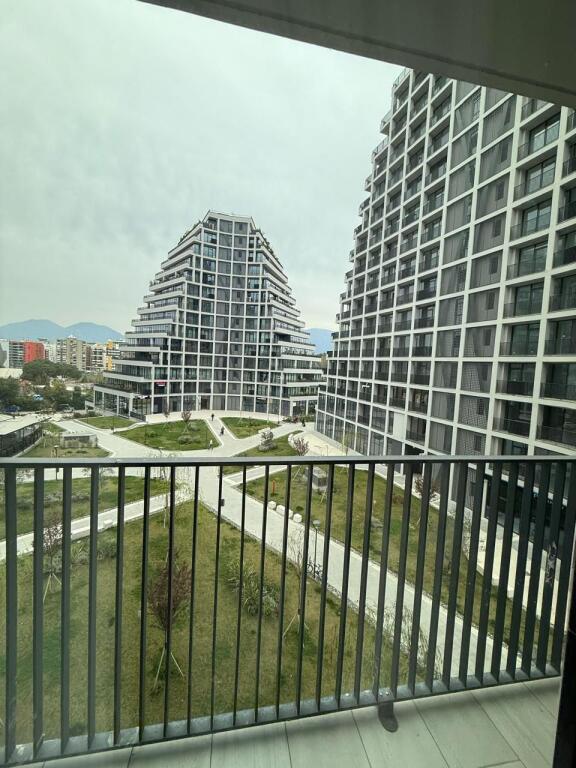 Rent apartment 2+1+2 with parking at Lake View Residences