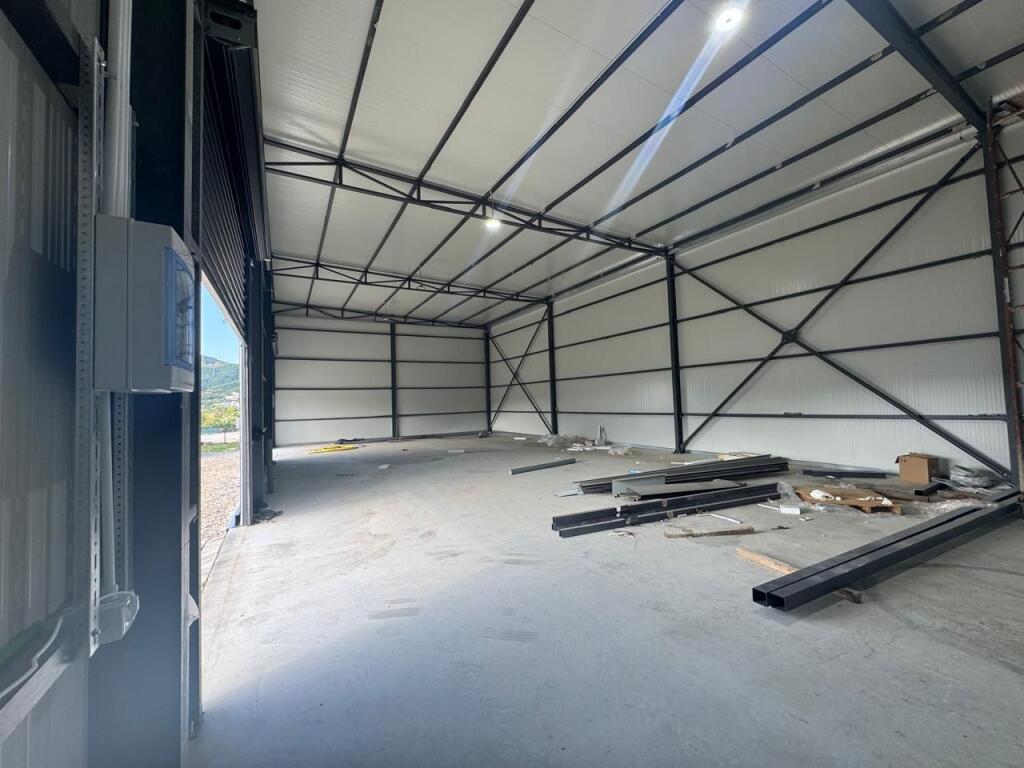 🏭 Jepet Kapanon me Qira – Tufinë, Tiranë