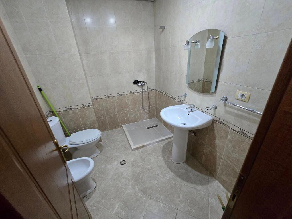 JEPET ME QIRA : Apartament 2+1+ 2/BLV "ZHAN DARK