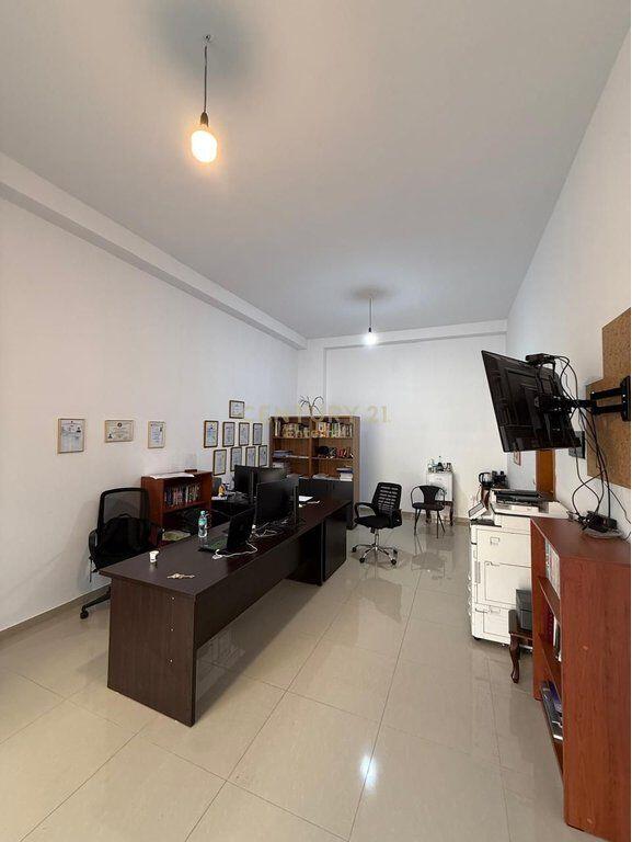 Commercial space for sale near the Prosecutor's Office of Tirana, Mine Peza street