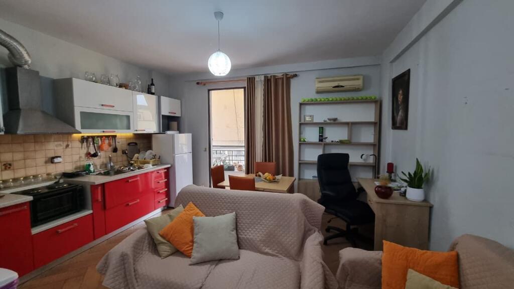 Affitto, Appartamento 1+1, Vasil Shanto Tirana