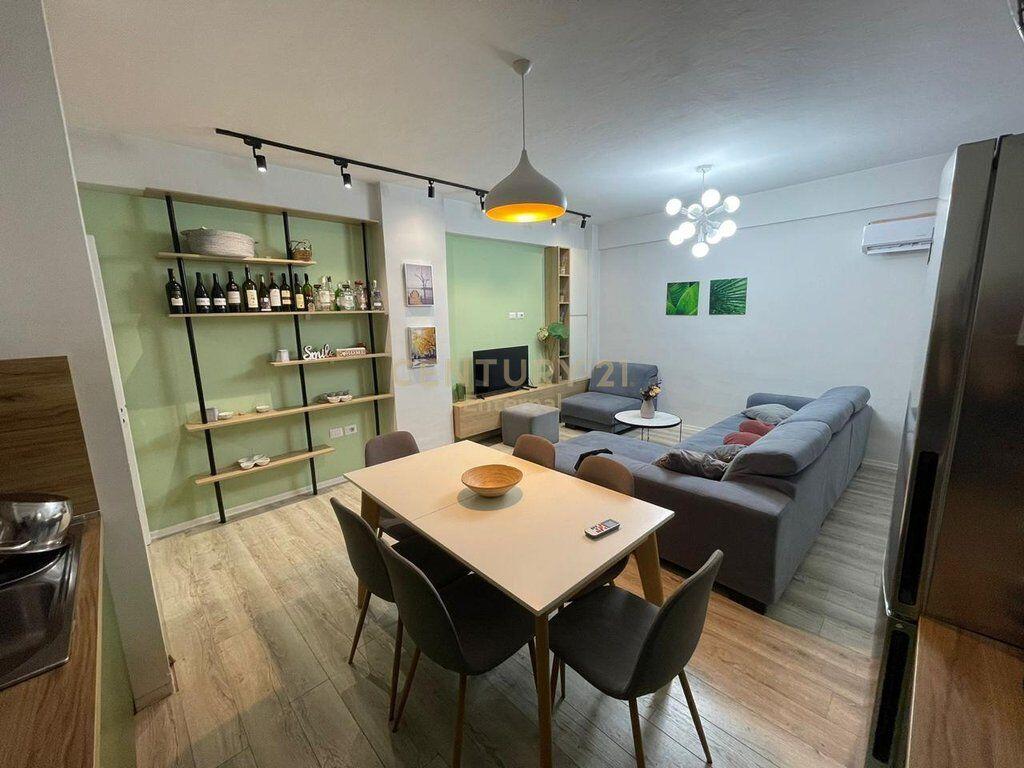 Apartment 3 + 1  750 euro at St Trenit