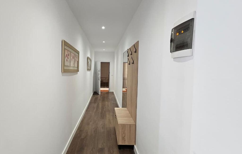 Apartament 2+1 per qira tek Mine Peza