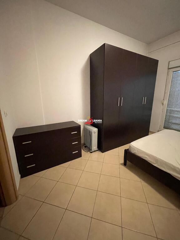 Appartamento 2+1 in affitto vicino a Casa Italia, a Tirana (ID 42214595)