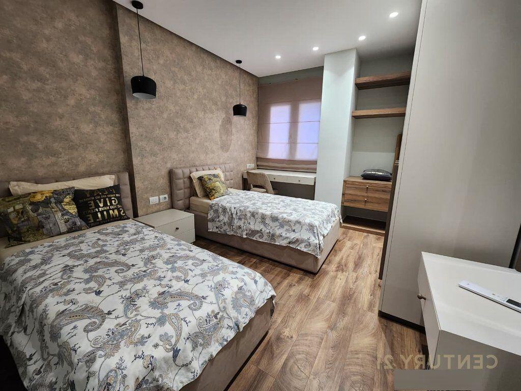 APARTMENT 3+1+2 FOR RENT NEAR BARRICADES STREET