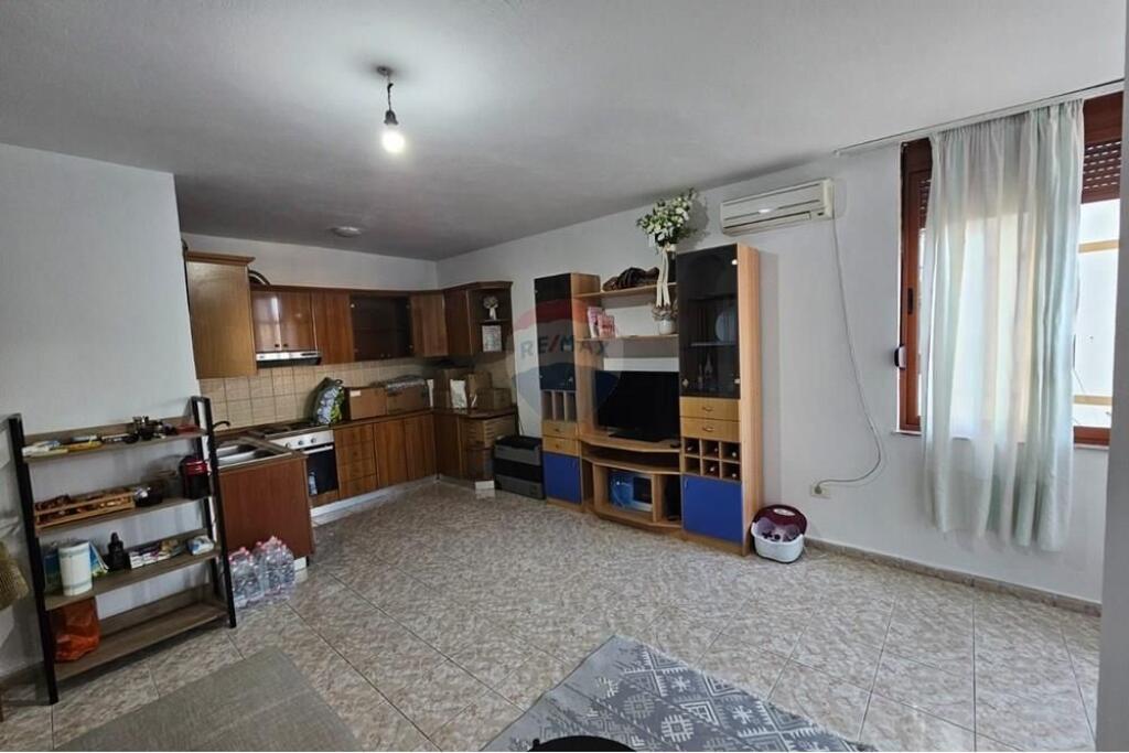 Appartamento 1+1 in affitto in Via Bogdaneve!