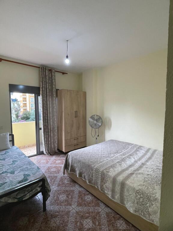 Shitet Apartament 2+1 Golem