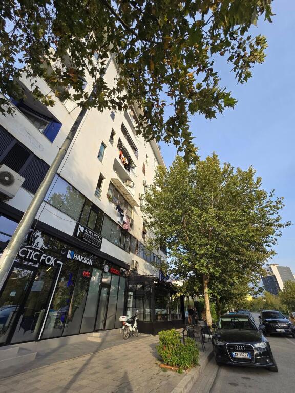 JEPET ME QIRA : Apartament 2+1+ 2/BLV "ZHAN DARK