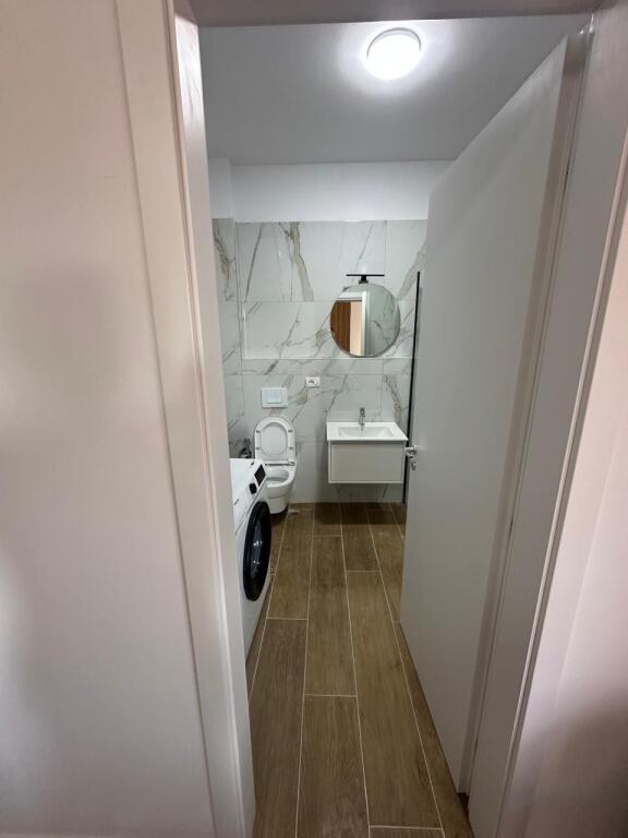 Apartament 1+1, Pazari i Ri!