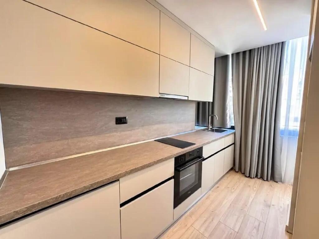 Jepen me qira 3 garsoniere te bollshme me ambjent Gatimi me vete secila