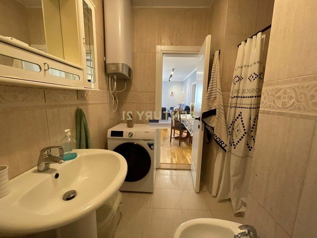 Apartament 2+1 me qera  Rruga e Kosovareve
